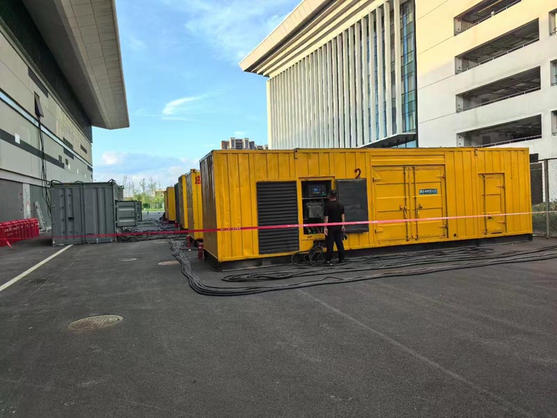 富宁柴油发电机冬季保养注意事项?