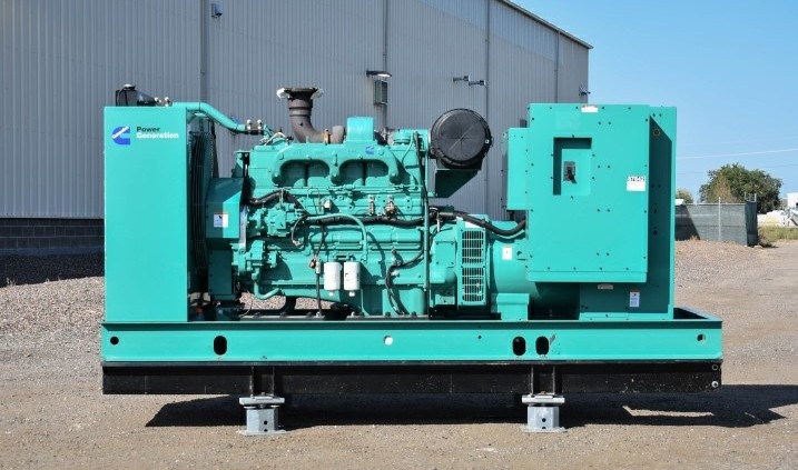 富宁发电机出租-教您发电机厂家该如何选购