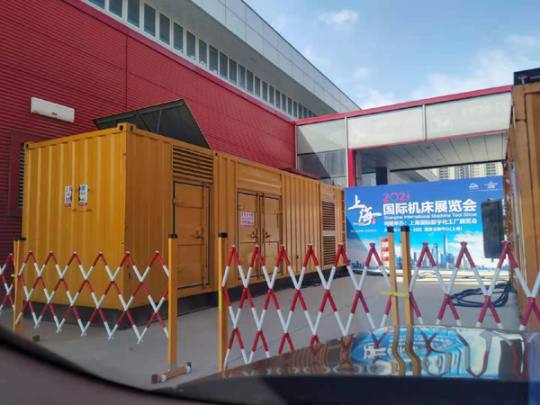 富宁出租发电机-柴油发电机和汽油发电机哪个更好一些？