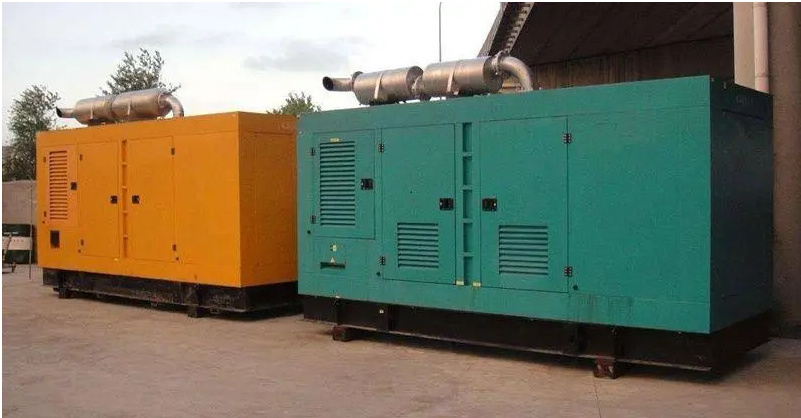 富宁如何根据实际负载情况选择合适功率的发电机组？