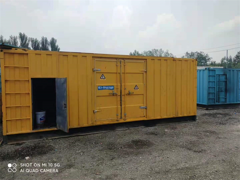 富宁200KW柴油发电机组需要配备什么型号的电缆线？